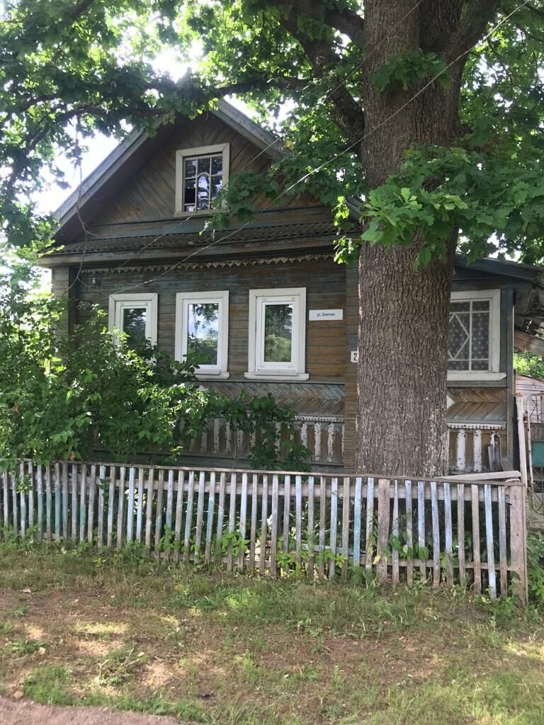 Посёлок Крестцы Новгородской области. Крестцы ул. Сенная. Крестецкая улица. Зенитная 25.